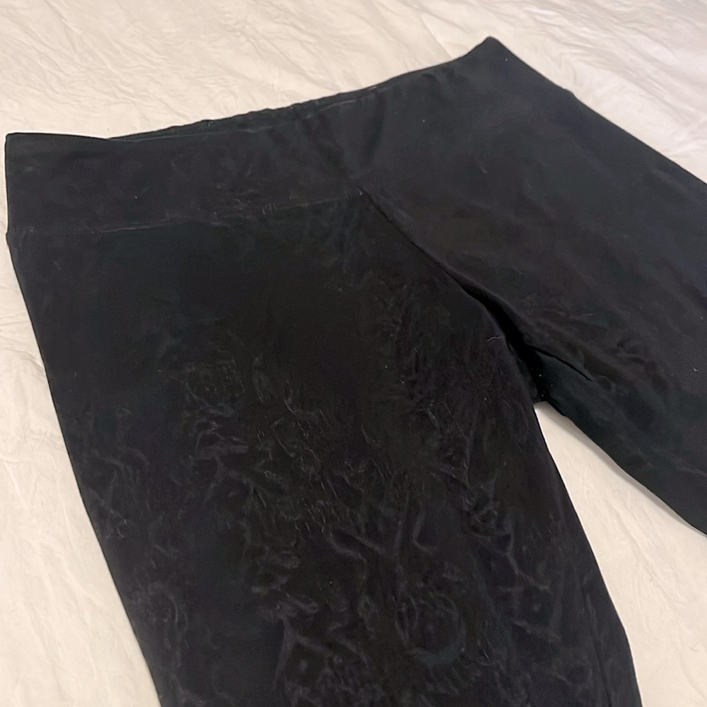 Cute Patterned Capri Leggings
